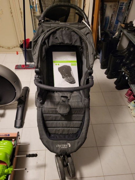 Passeggino baby jogger city mini.